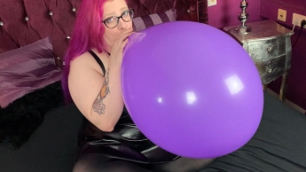 17 inch Ballon aufgeblasen und sit to pop