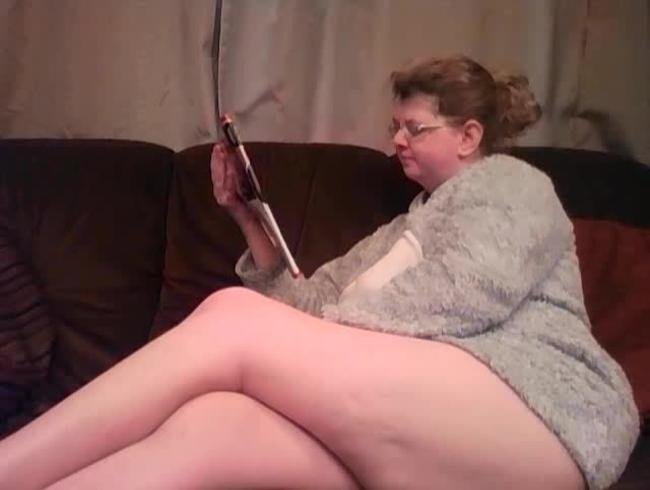 Arikajira Reading And Ignoring my slave POV