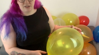 Stiefschwester macht sich über deine Ballons lustig