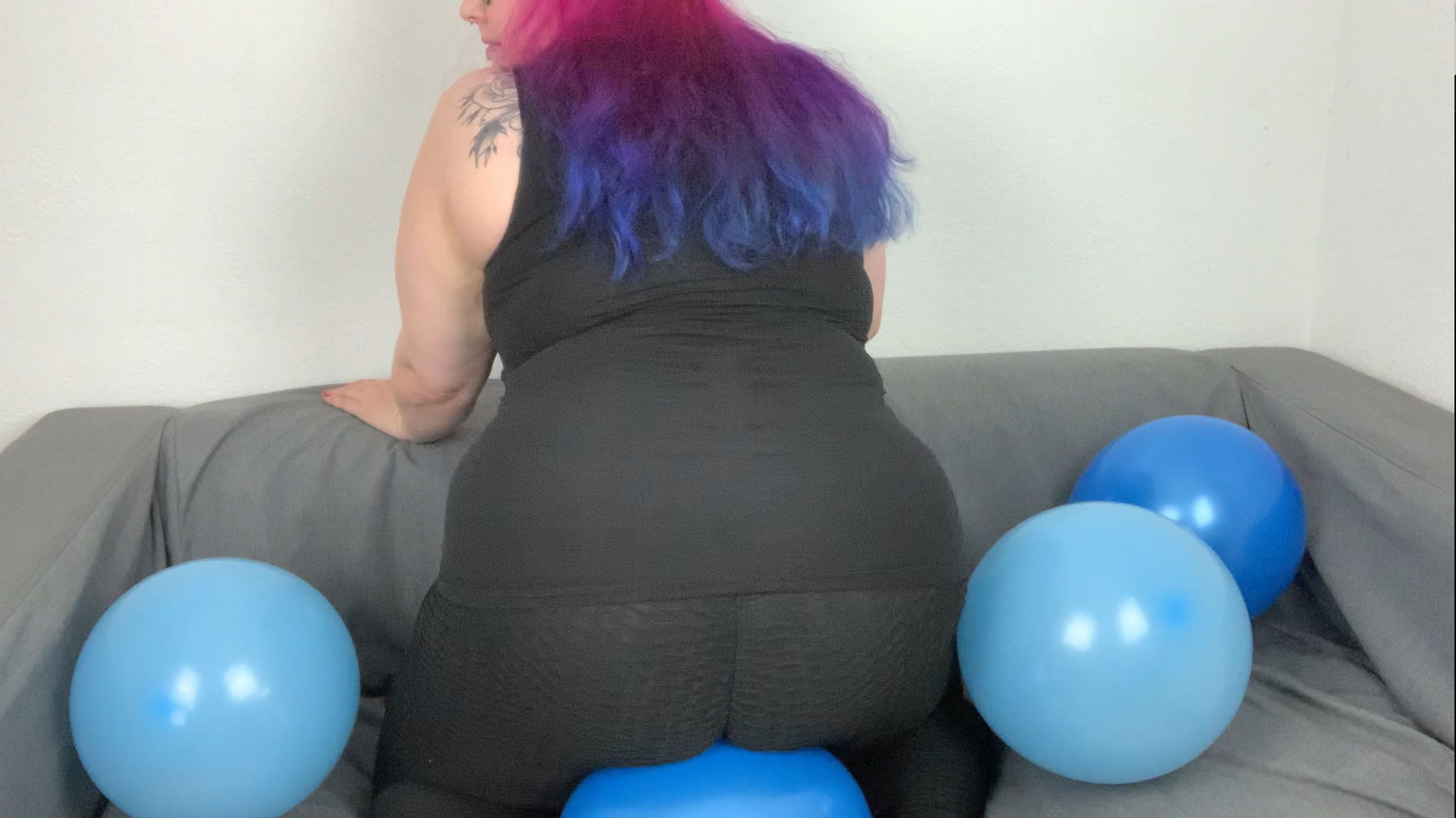 Looner Fetish! Sit Pop in Leggings