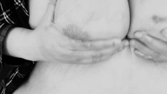 Massage meiner prallen Brüste