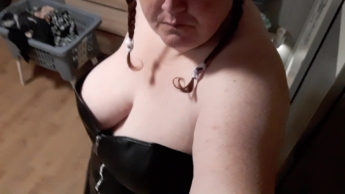 Kaugummis und Lack  sowohl auch Leder