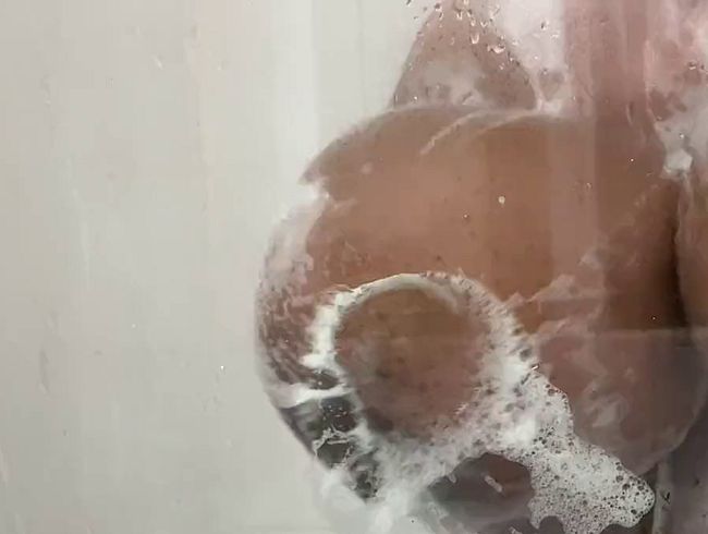 Komm bitte mit unter die Dusche ;)