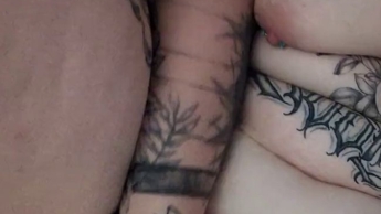Ich will deine Schlampe sein! Badewanne, Titten massieren, Pussy zeigen