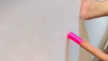 Arabisch-muslimische MILF. Schöne Stiefmutter fickt sich selbst mit Sexspielzeug