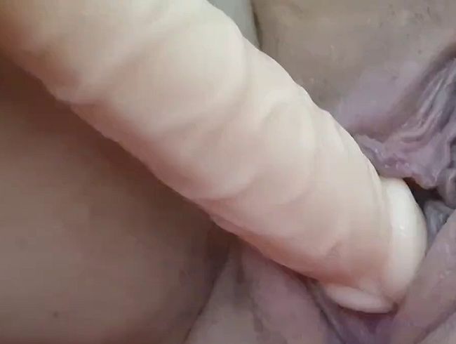 Schau dir meinen richtigen Orgasmus an du wirst garantiert nicht enttäuscht !