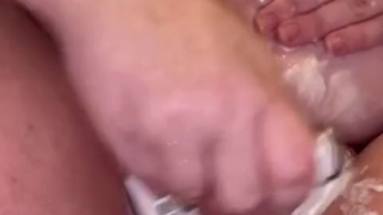 Ich rasiere mich Haarige Pussy und nehme dich dabei mit