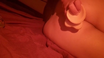 XXL-Dildo sprengt meine Löcher! Perverse Phantasien bringen mich dazu, mir den Arsch aufzudehnen!