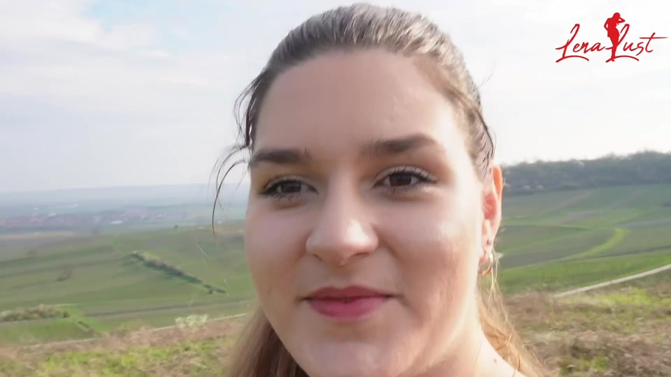 Outdoorspaß mit pinkeln und Fremd fingern