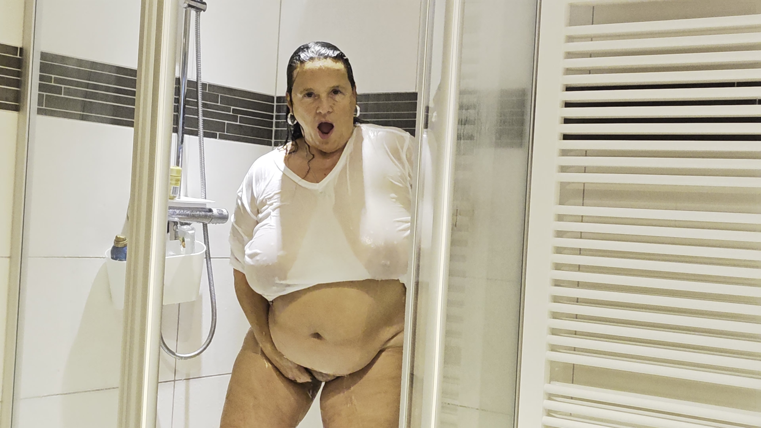 Duschen im Weißen Shirt ?