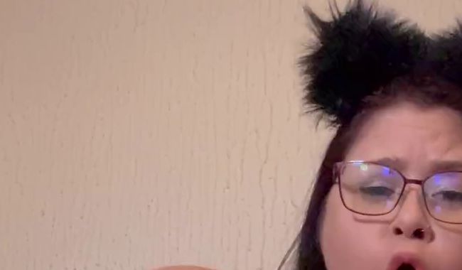 Ich squirte alles voll sogar mein Handy