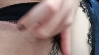 Wie gefällt Dir mein String von der Dildoparty? Ein String mit Orgasmus Garantie! (ohne Ton)