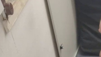 Quickie im Serverraum mit Tiefenbesamung und Liebeskugel (129)